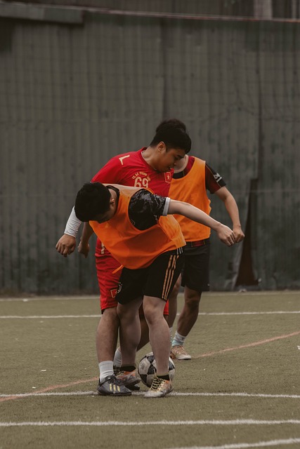 女球迷采访：她深爱着二娃穆勒，只因那一年的“一吻定情”.